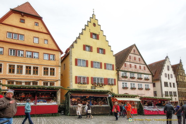 Christmas market stalls on the Marktplatz